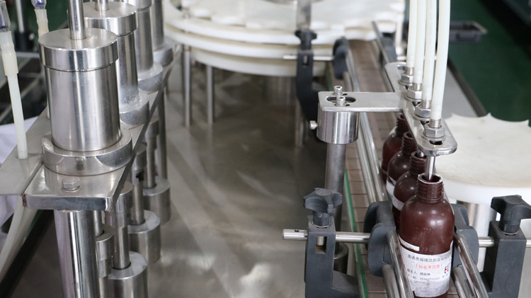 виробництво автомат для заповнення гарячим воском 5 салонів машина для наповнення гарячим воском пакетик водою для запаювання води