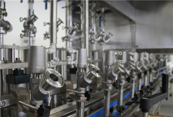 Високопродуктивна машина для розливу харчових пляшок